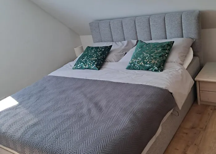 Reset W Gorach Alpehytte *